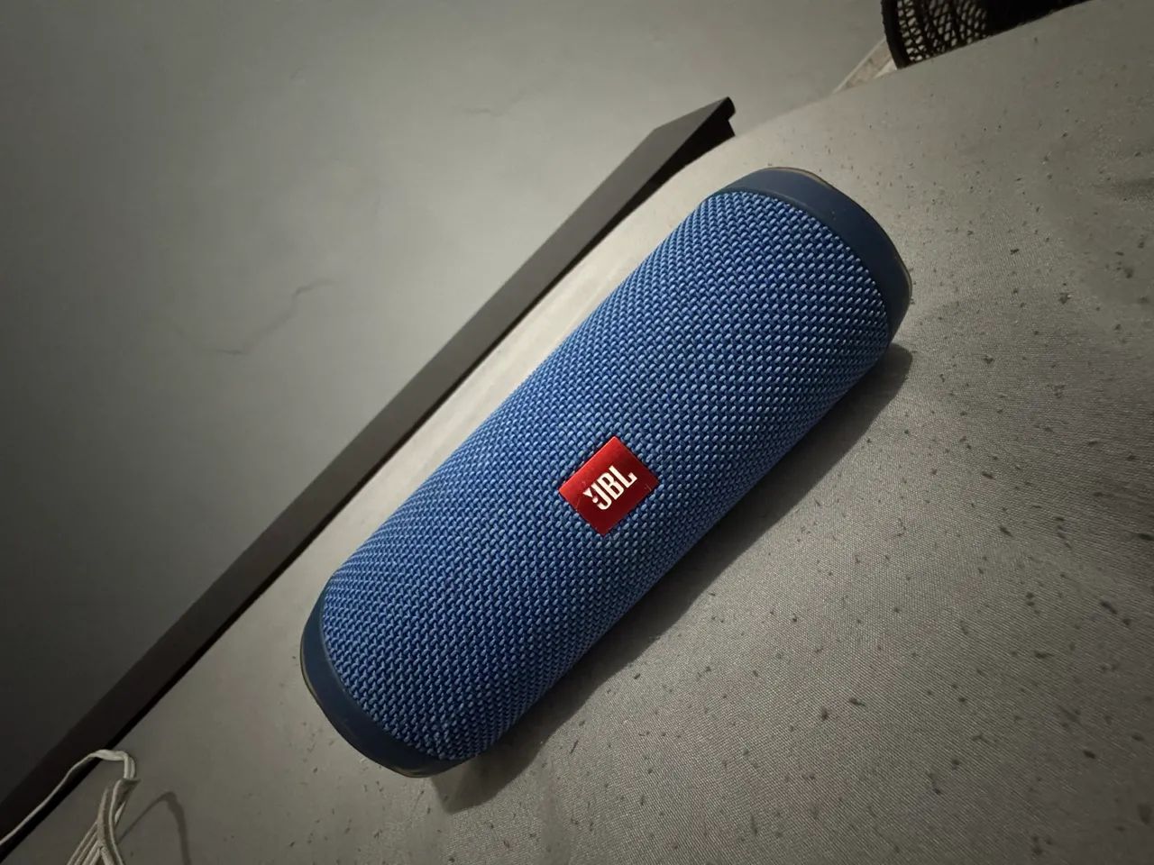 Caixinha de Som JBL Flip 4 (Usado)