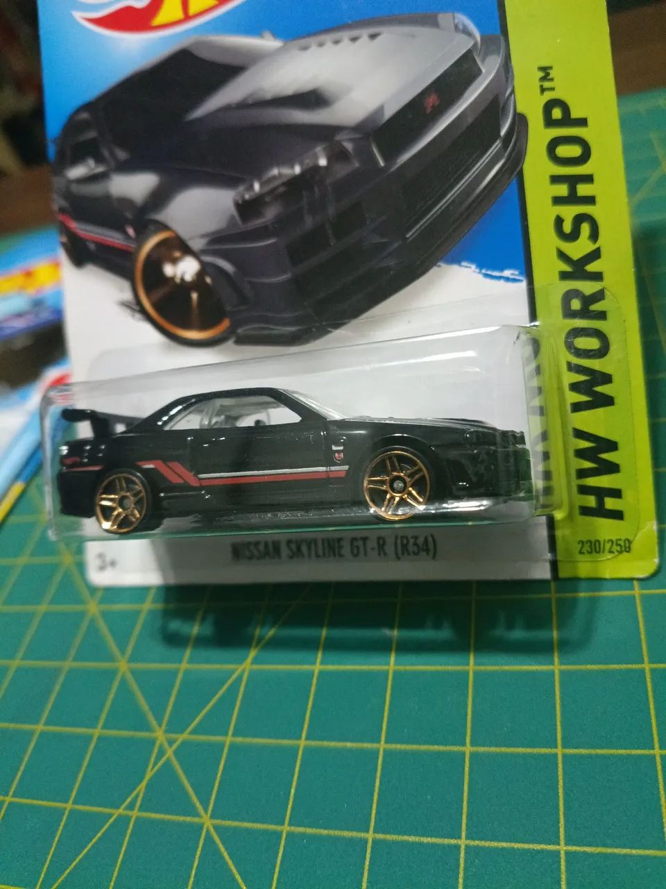 LOTE COM 4 NISSAN INCRÍVEIS Hot Wheels  - Foto 3