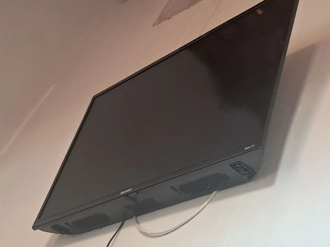 Vende-se TV Roku Tv 32 polegadas