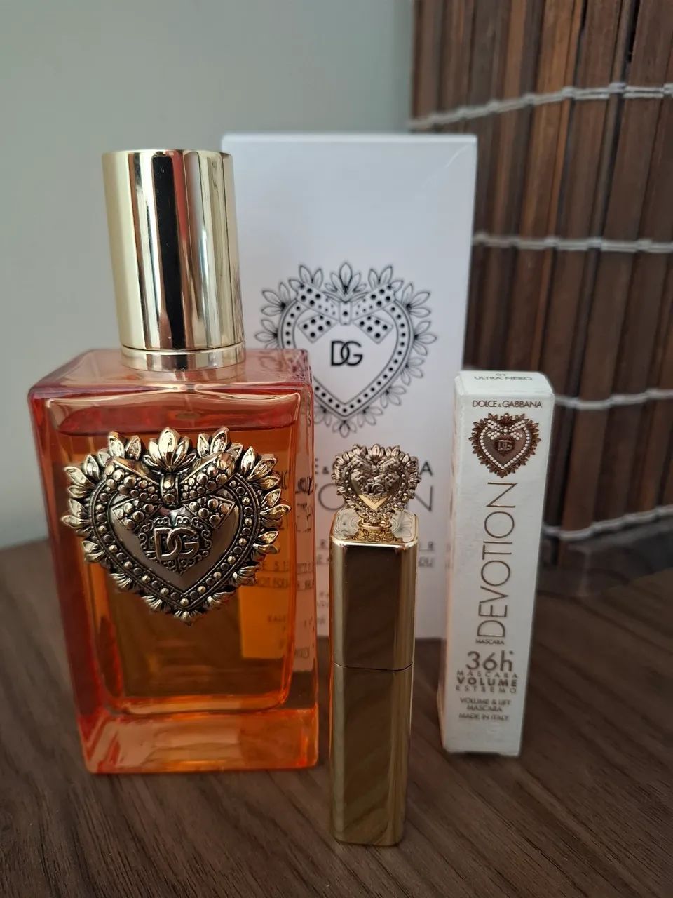 Perfume Dolce&Gabbana Devotion + mini máscara de cílios  devotion volume extremo 36 hs - Foto 2