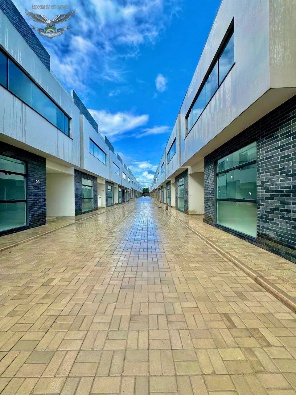 VENDO CASA NO RESIDENCIAL SKY PARK