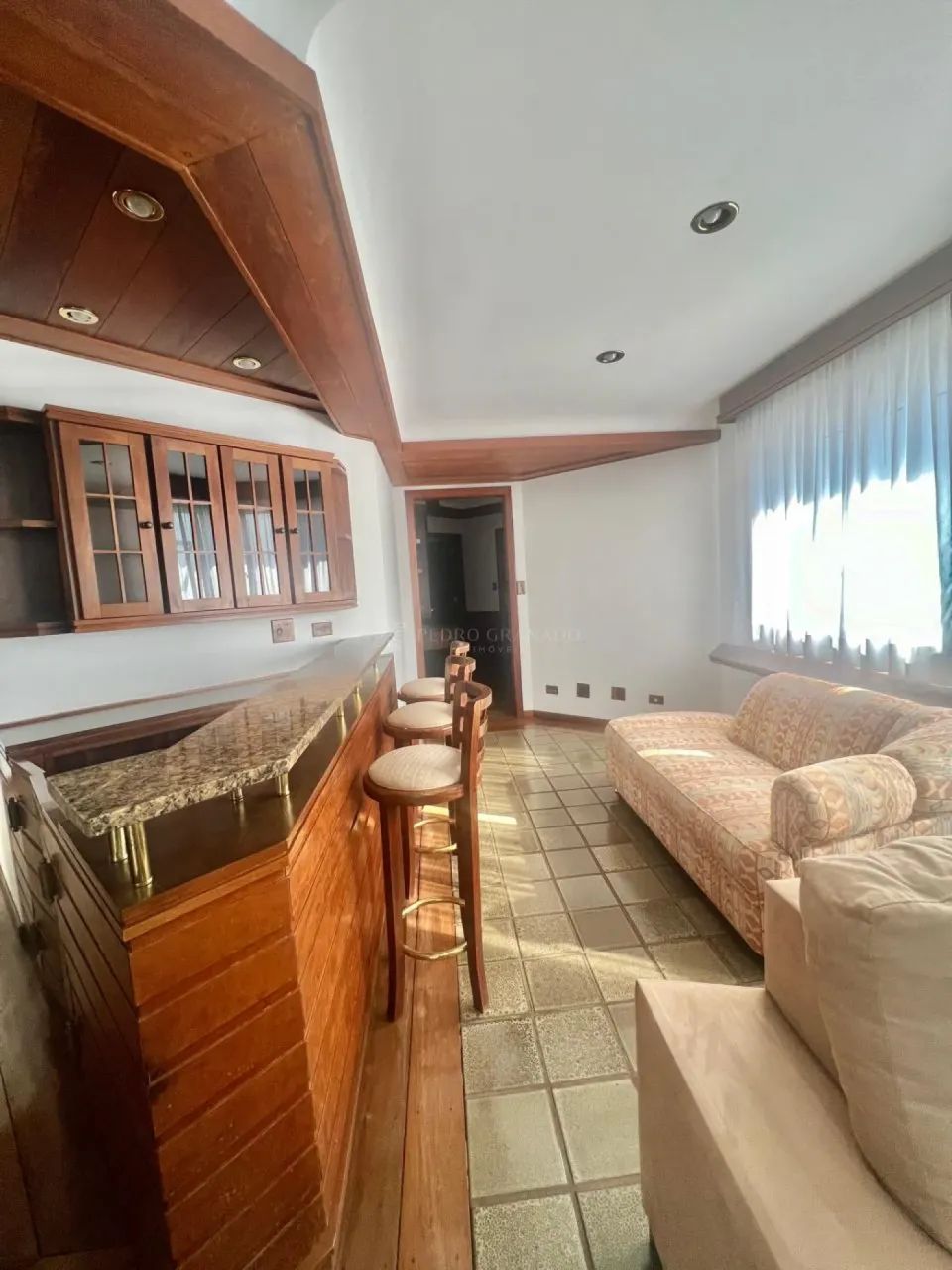 Apartamento Mobiliado na Zona 01 - Próx. ao Parque do Ingá - Foto 2