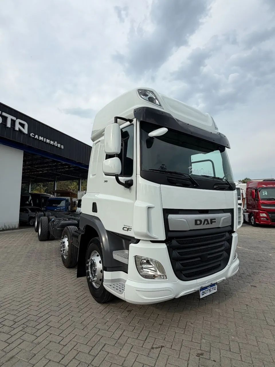 CF FAC 310 8X2 Space Cab Aut (Die.)(E6) - Foto 3