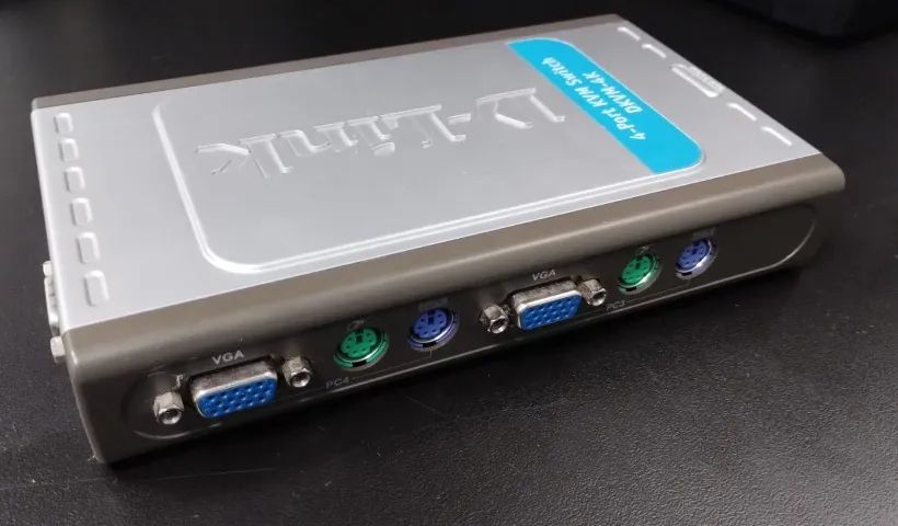 DKVM-4K Chaveador KVM D-Link 4 portas PS2 - Foto 2
