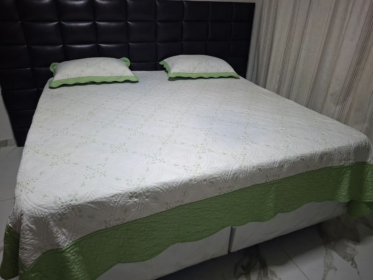 Cama box super king com cabeceira de couro legítimo  - Foto 2