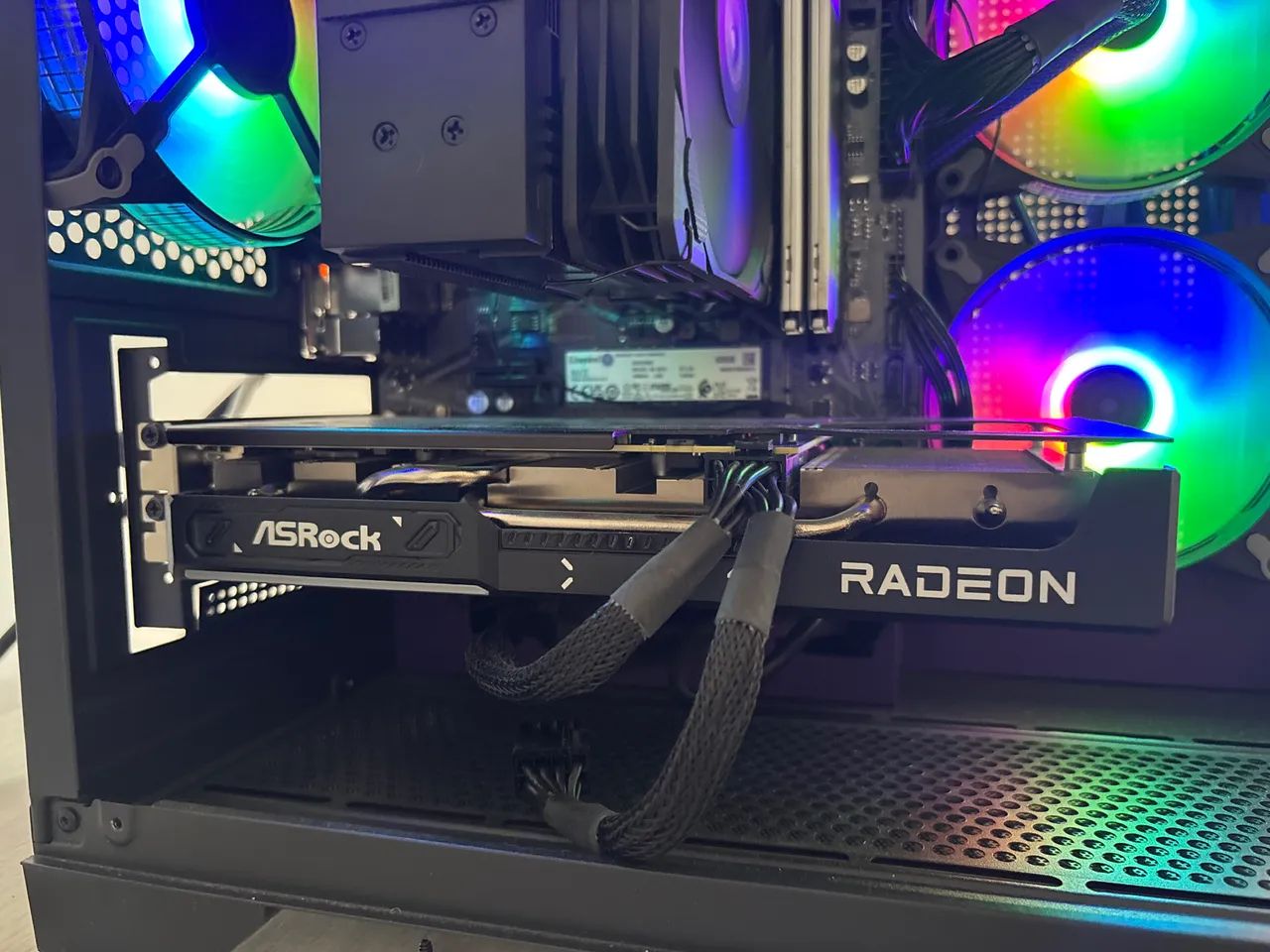 Radeon RX 9060XT 8GB Asrock