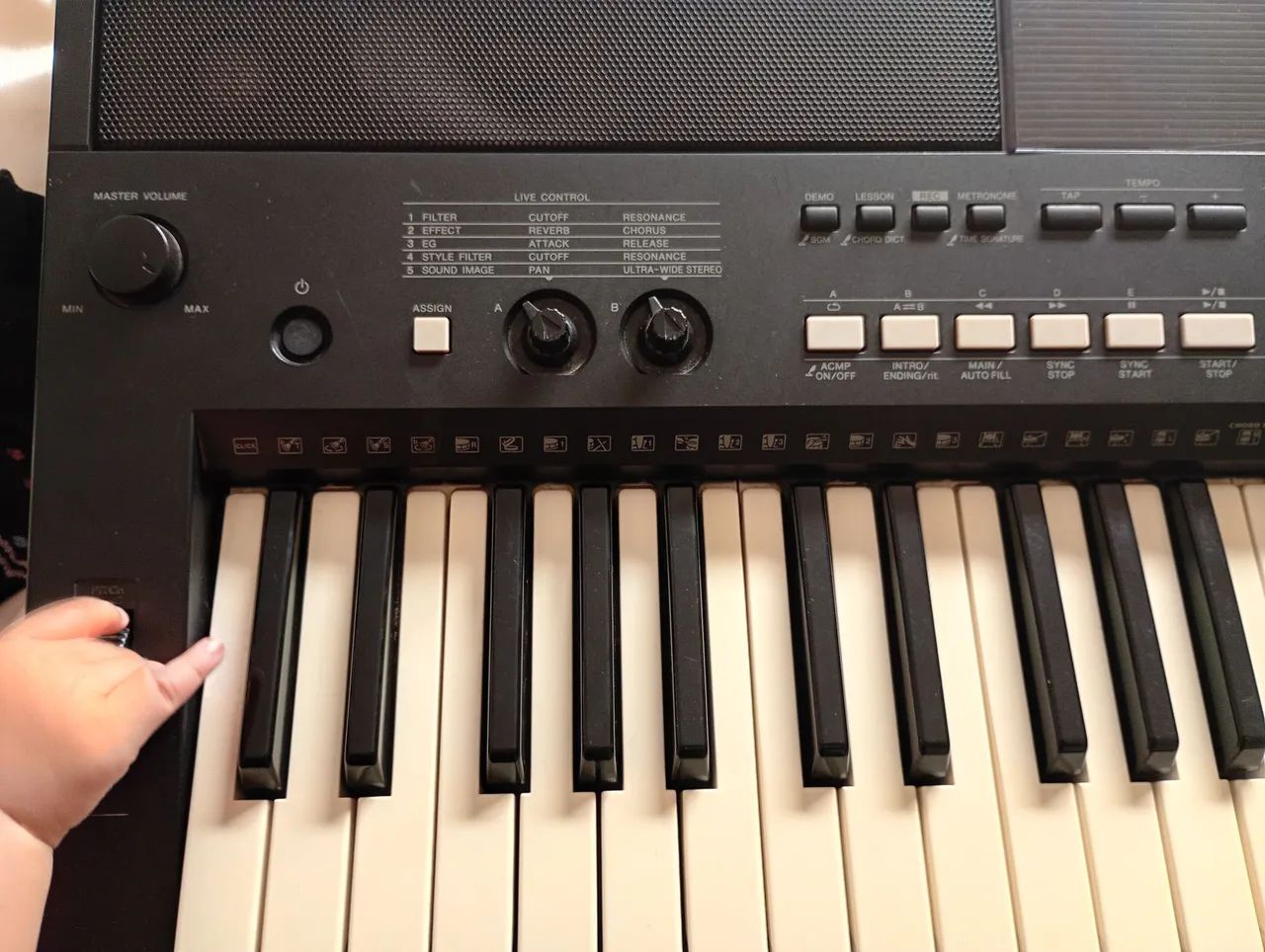 Teclado Yamaha PSR E430 - Foto 2