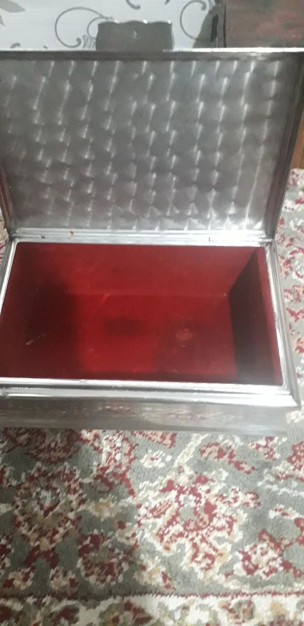 Caixa porta jóia metal banhado em prata antiga - Foto 5