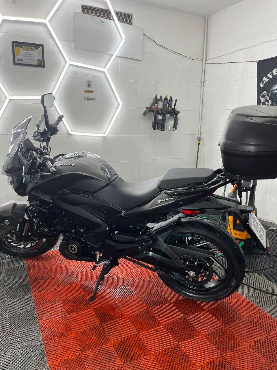 BAJAJ DOMINAR 400 - 2025 - Foto 2