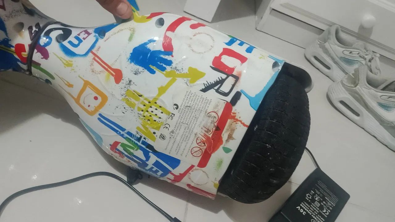 hoverboard novo com carregador com som com capa  - Foto 3