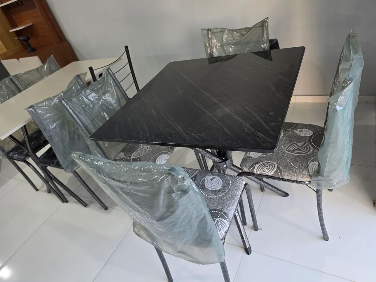 MESA MÁRMORE NOVA