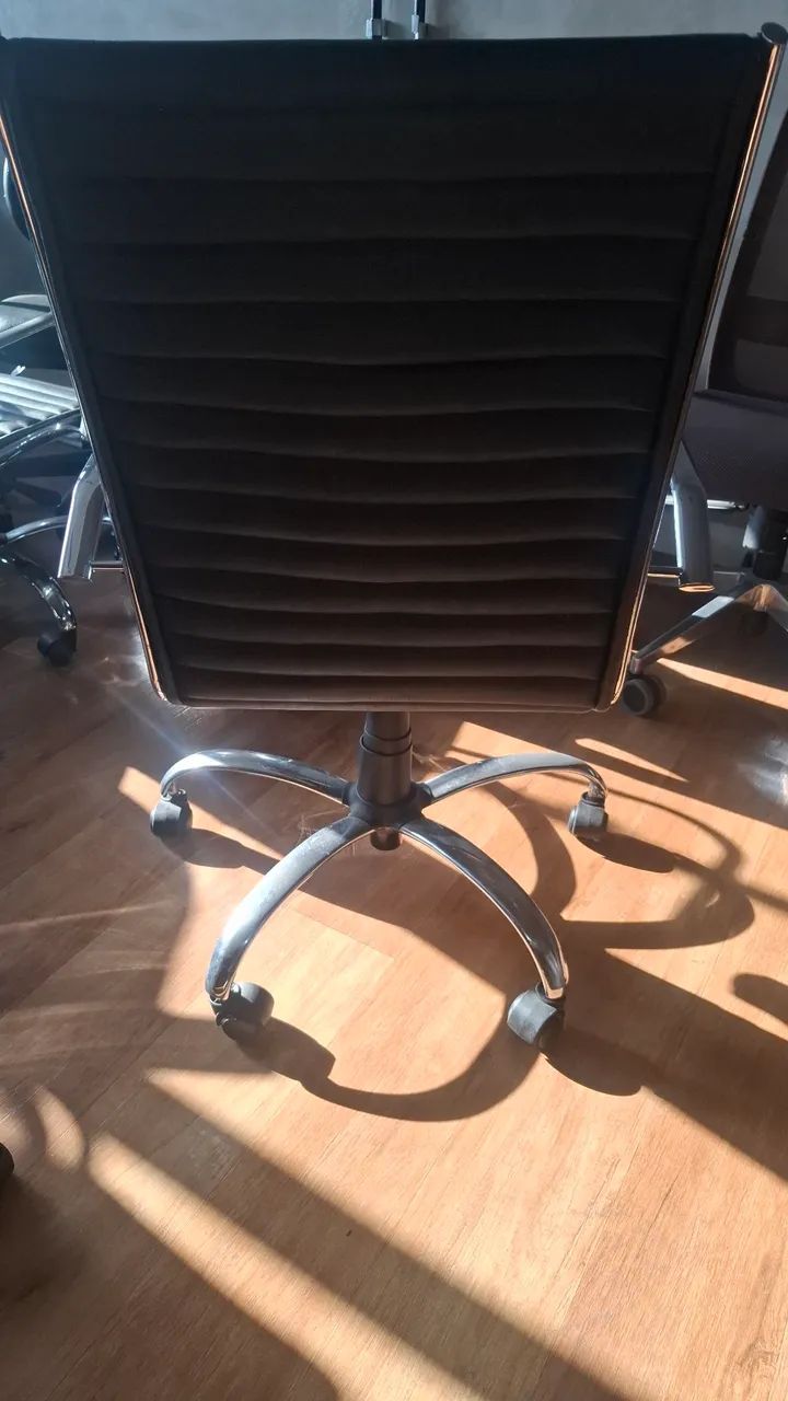 Cadeira presidente escritório  - Foto 2