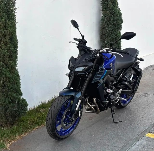 YAMAHA MT-09 ABS 2025 - Foto 4