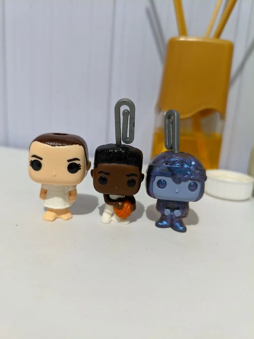 Coleção 5 Miniaturas Stranger Things Kinder Joy - Foto 2