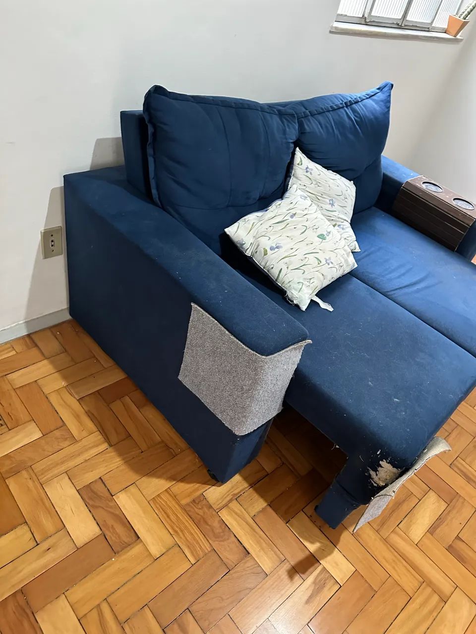 Vendo sofá dois lugares - Foto 2