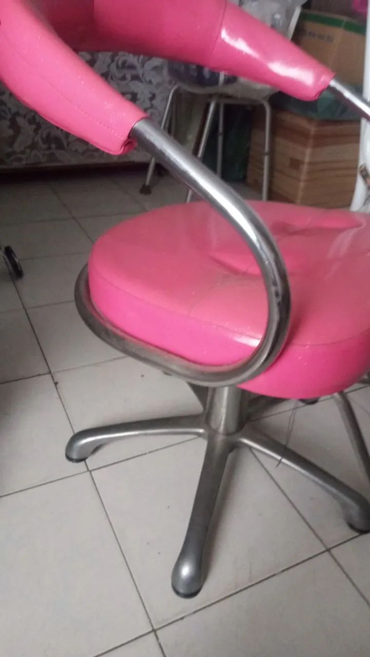 Cadeira de corta cabelo  - Foto 3