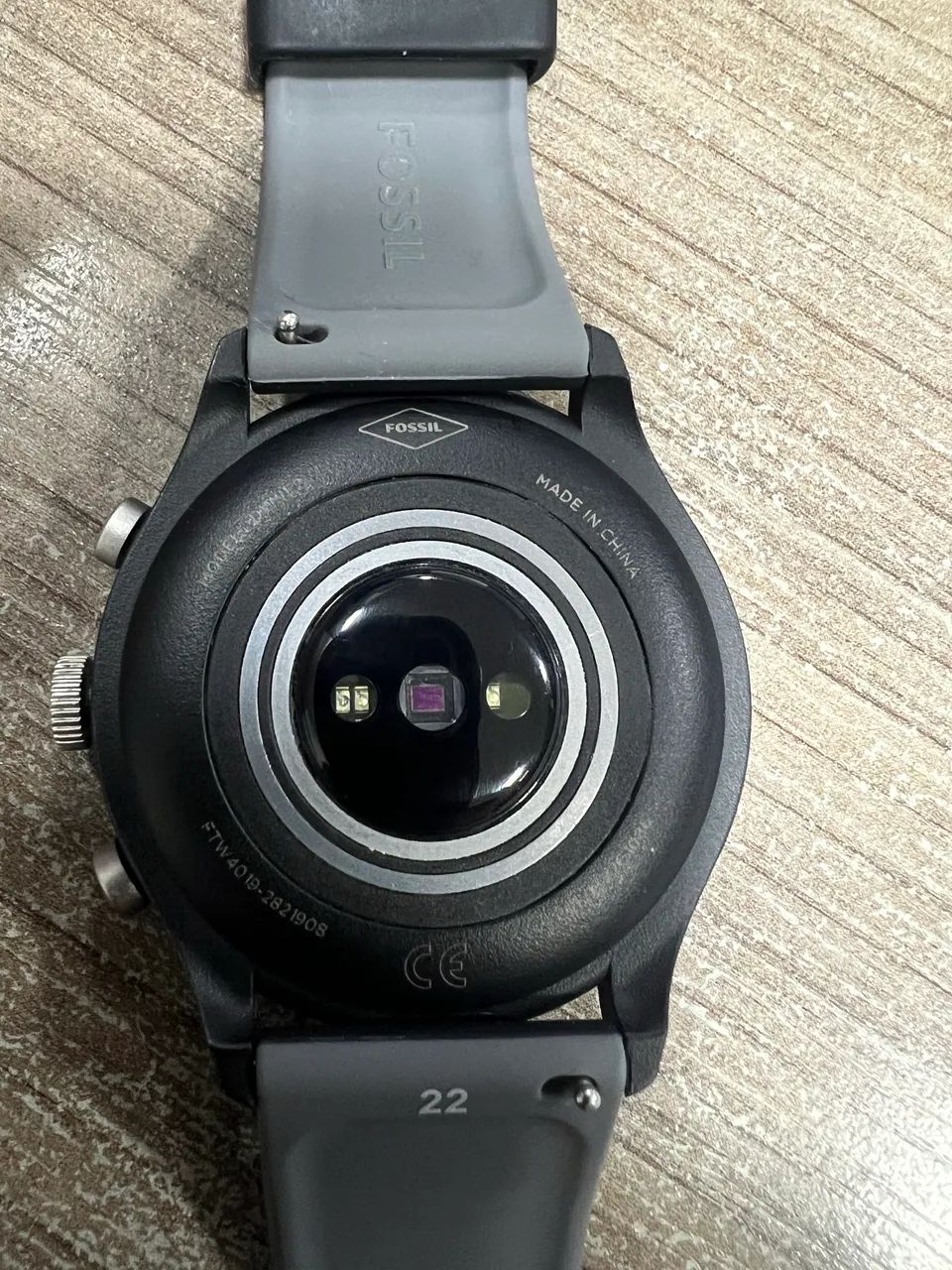 VENDO RELÓGIO FOSSIL SMARTWATCH - Foto 4