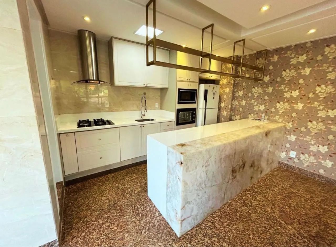 VENDO APARTAMENTO NO EDIFÍCIO MARVIC | ALTO PADRÃO. 