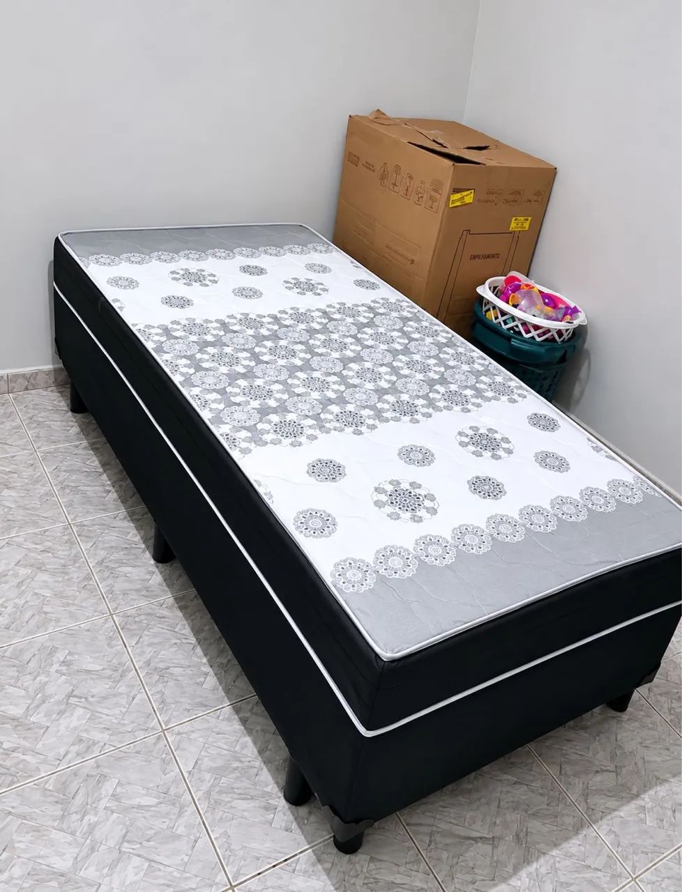 Cama box solteiro Completa novas embaladas 