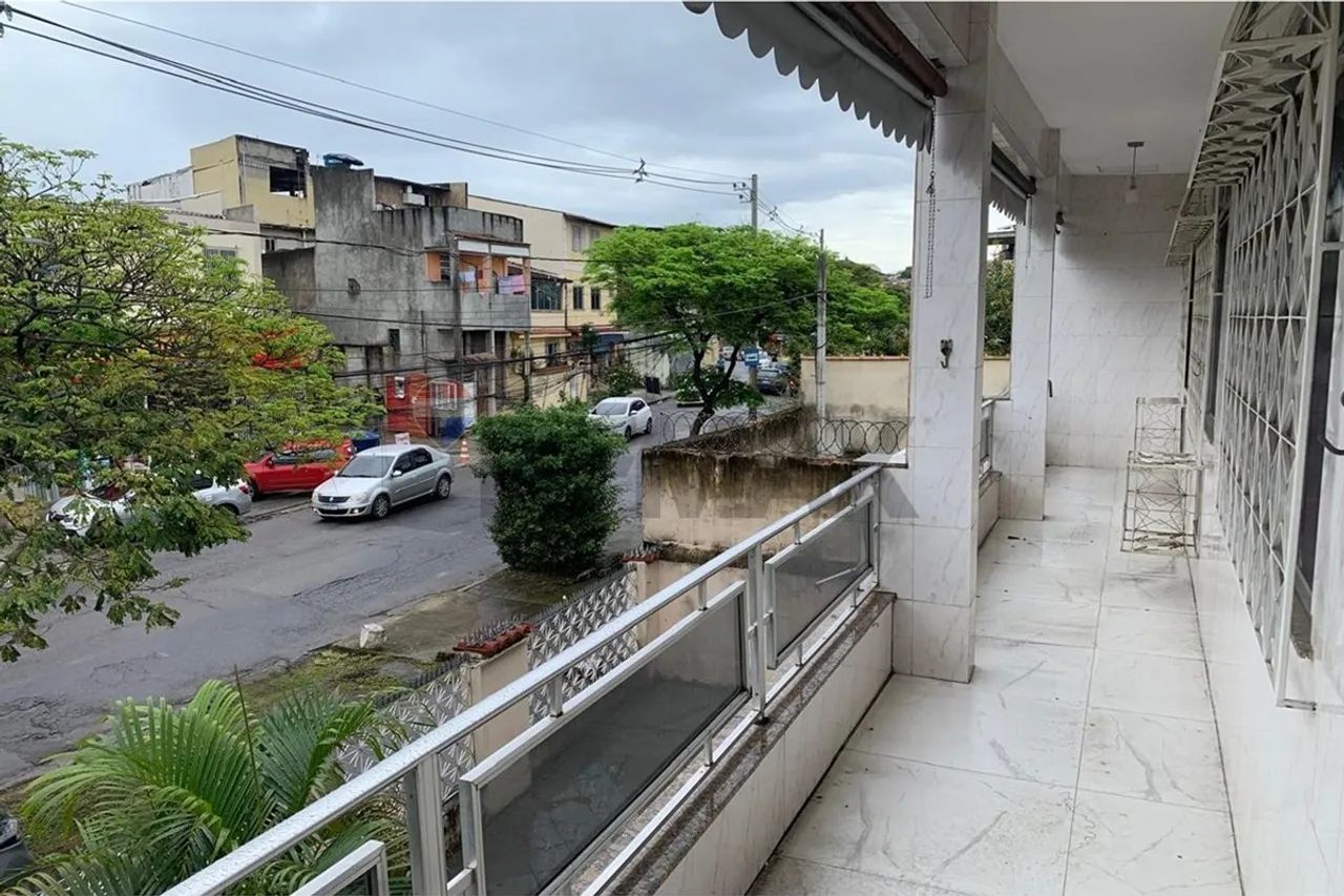 Vendo apartamento amplo e reformado com 3 quartos e 2 vagas em Bento Ribeiro. - Foto 3