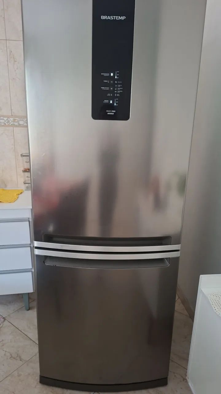 Vendo geladeira 