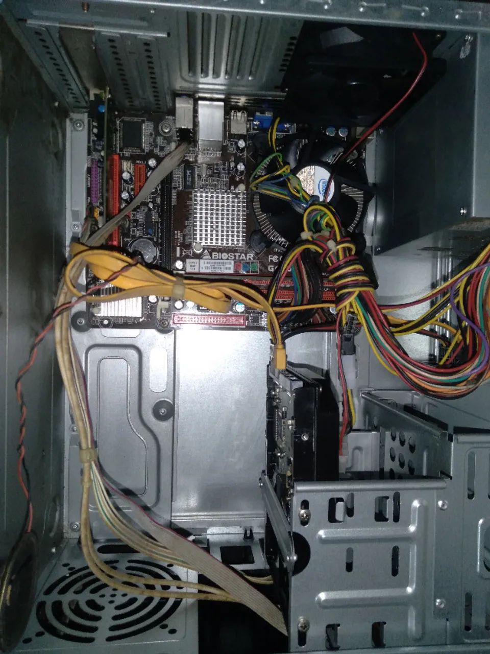 Desktop PC 2GBRAM HD 260GB - Foto 5