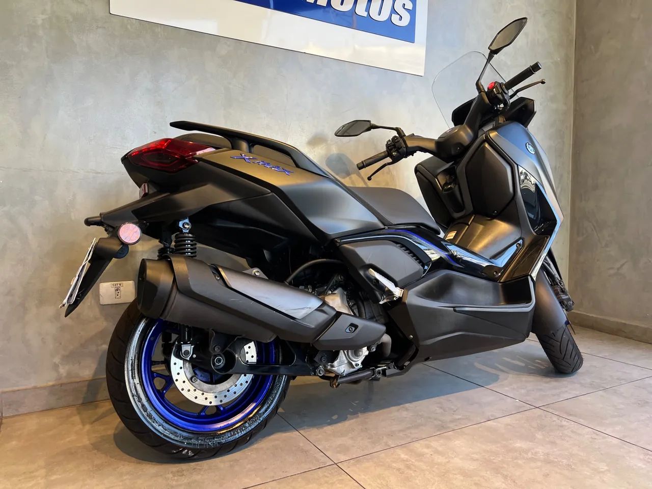 Yamaha XMAX 300 CONNECTED  - Foto 4