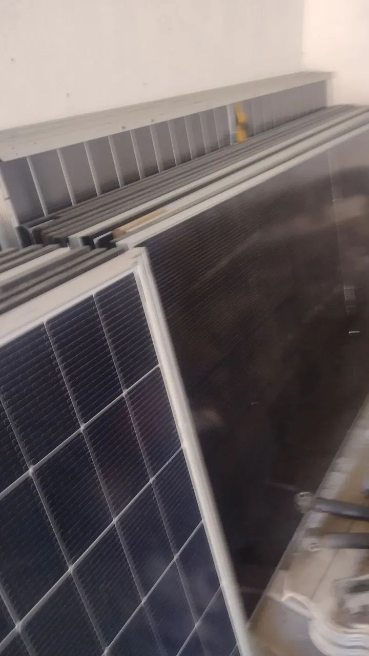 Placa solar  com avarias para sistema solar off grid  e ongrid funcionando perfeitamente  - Foto 5