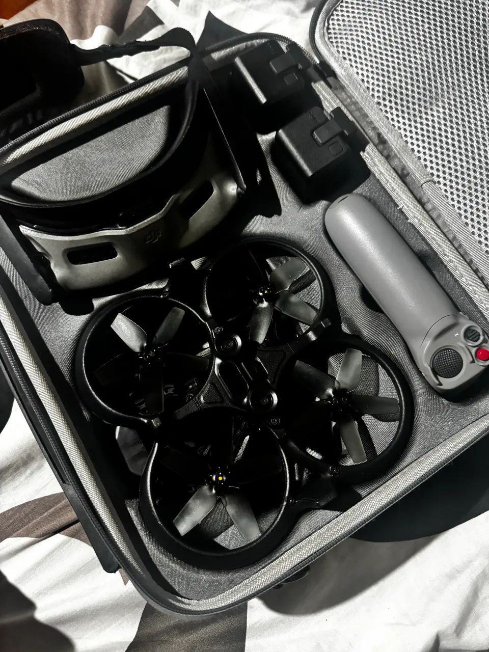 DJI AVATA COMBO - Foto 3