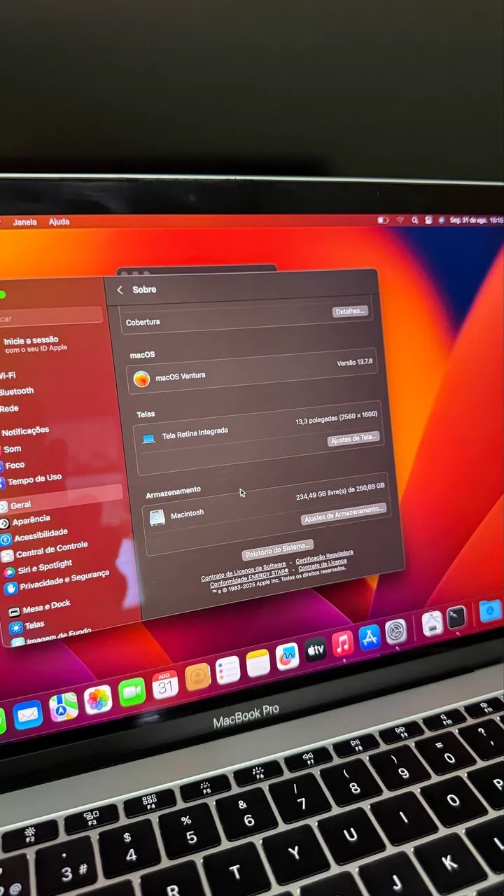 MacBook Pro 2017 16 256Gb - Foto 3