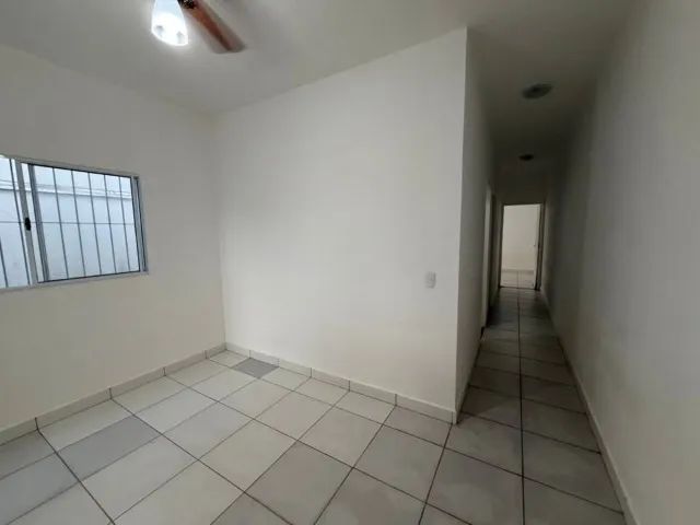 LC Vendo casa com garagem no São Pedro. - Foto 5