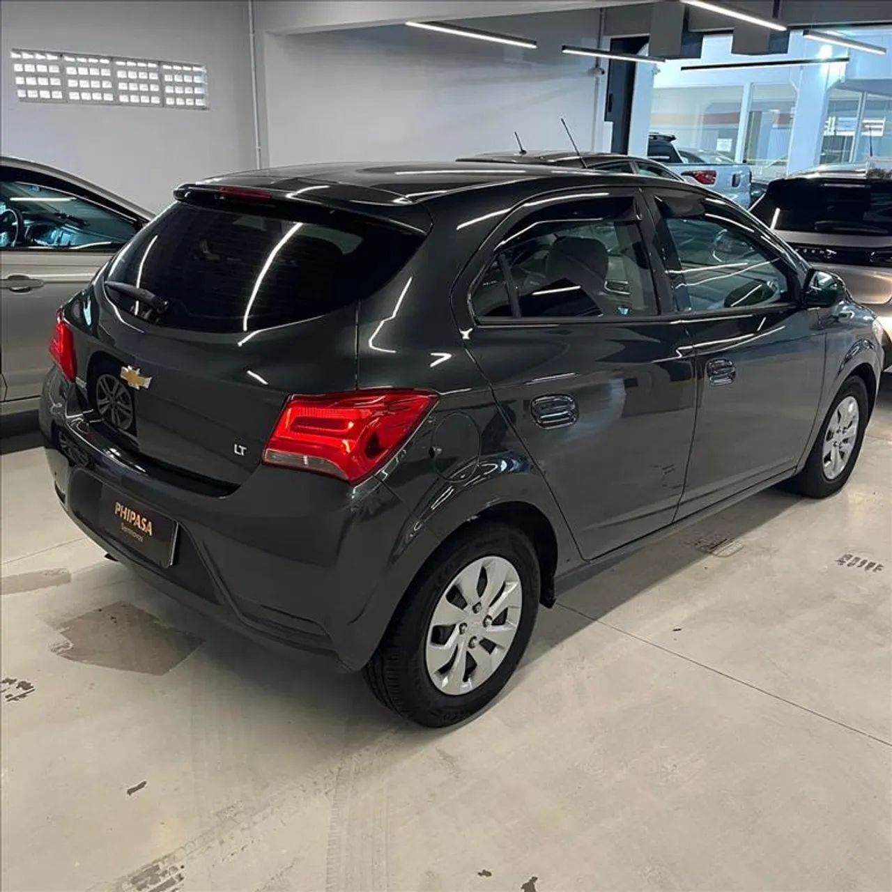 Chevrolet Onix Hatch LT 1.0 8V Flex Mec. 4P 2019 - Foto 5