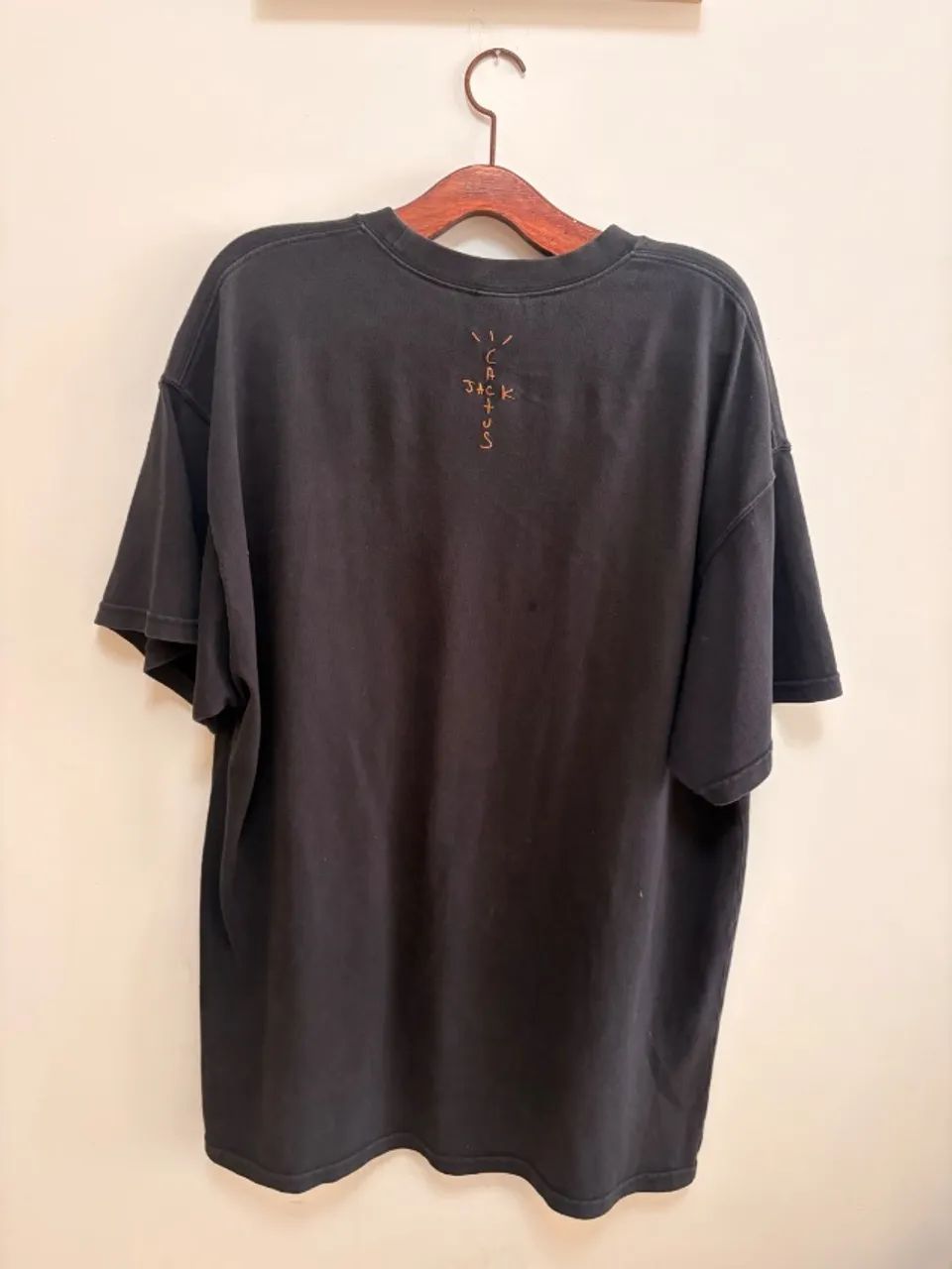 Camiseta Travis Scott Nike NRG - Foto 2