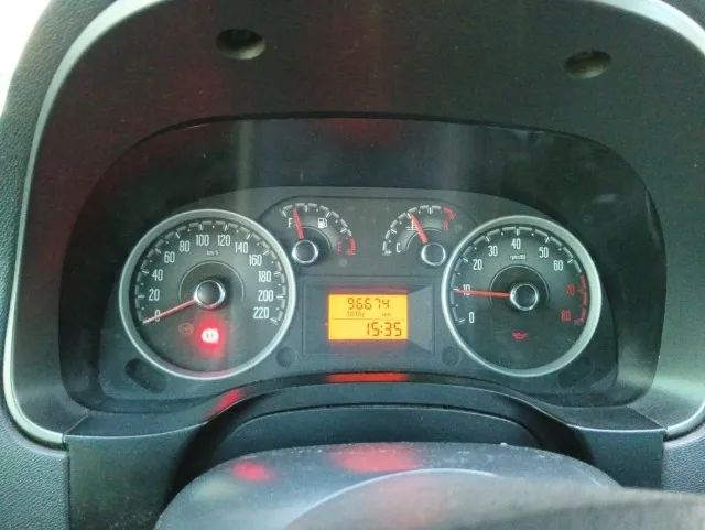 Fiat Strada Trekking 1.6 16V Flex CD 2015 - Foto 5