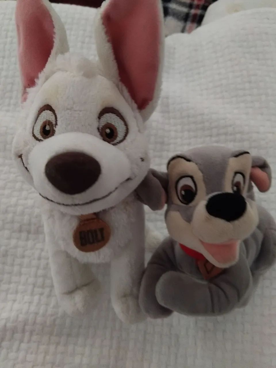 2 pelucia Disney