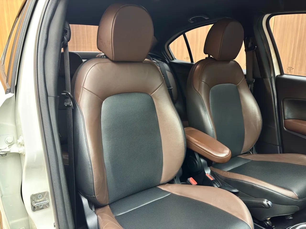 Fiat Cronos Precision 1.3 16V Flex Aut. 2023 - Foto 5