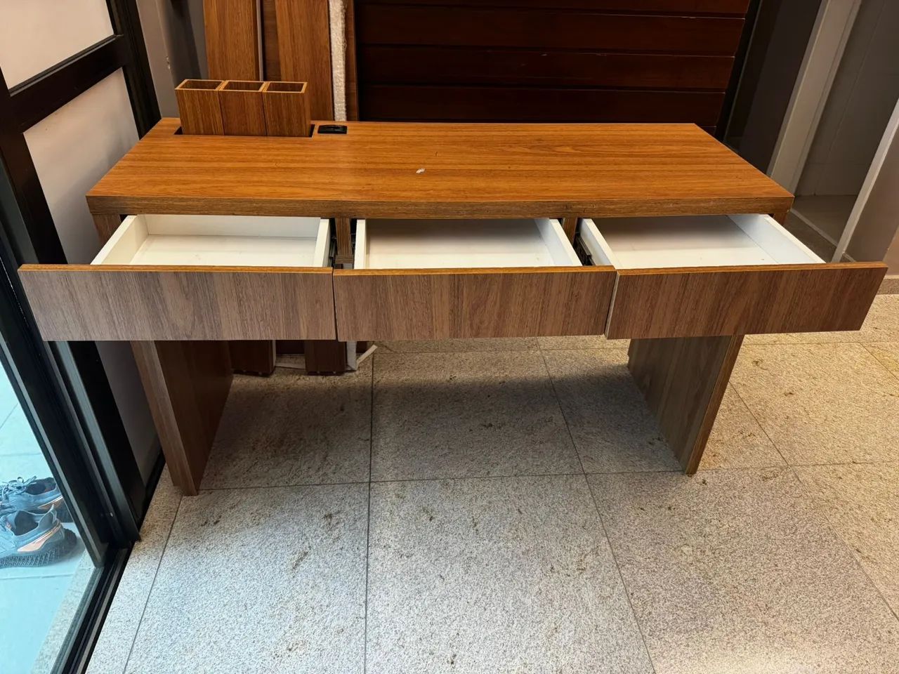 Escrivaninha/mesa de estudo - Foto 3