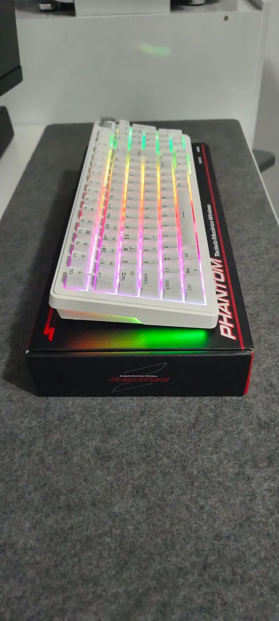Teclado Mecânico Superframe Phantom ABNT2 