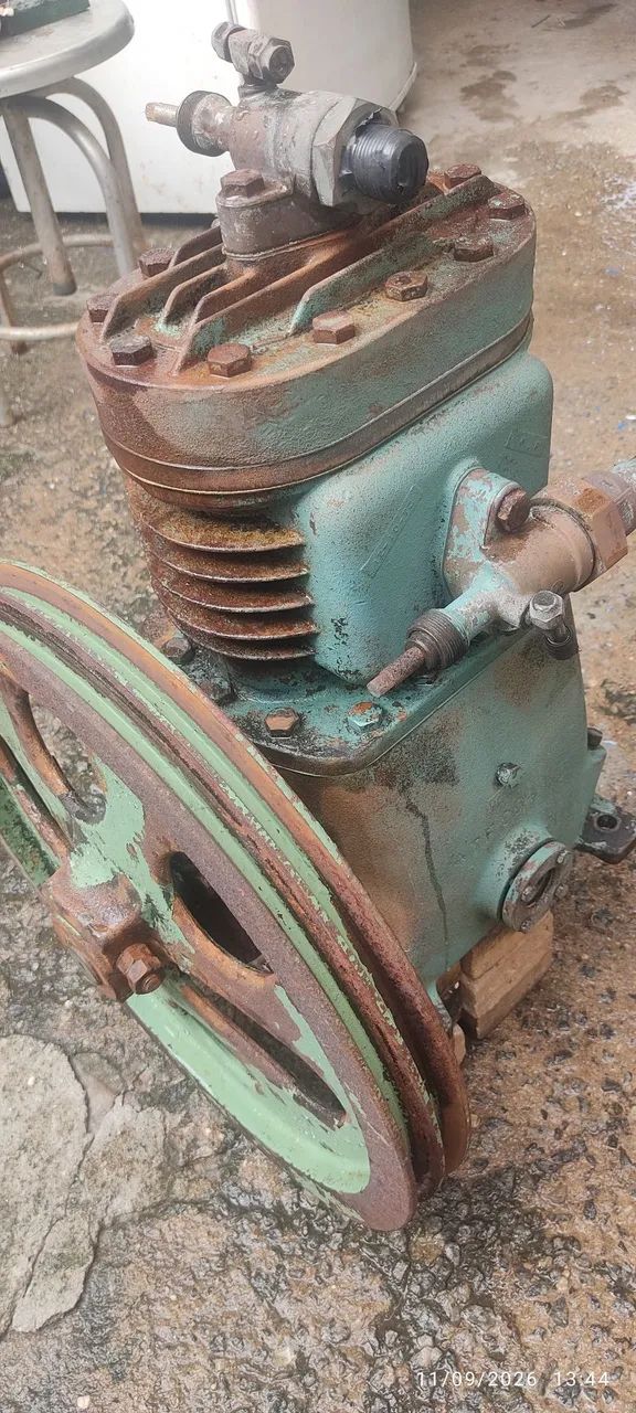 Compressor BITZER de congelamento c/polia DUPLA"LEIA" - Foto 2