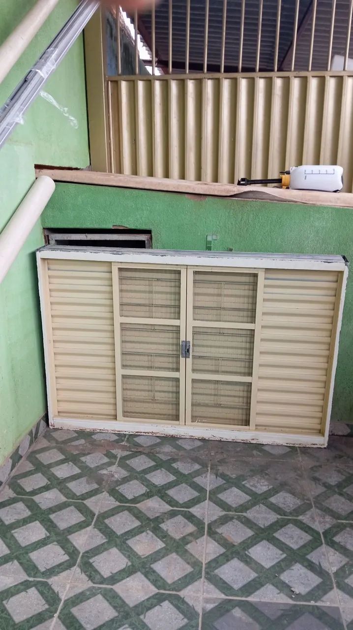 Vende-se conjunto de 2 janelas e uma porta. - Foto 5