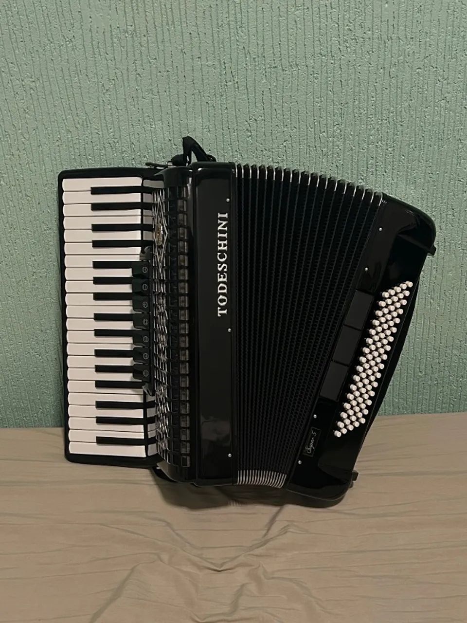 Acordeon Todeschini 80 baixos