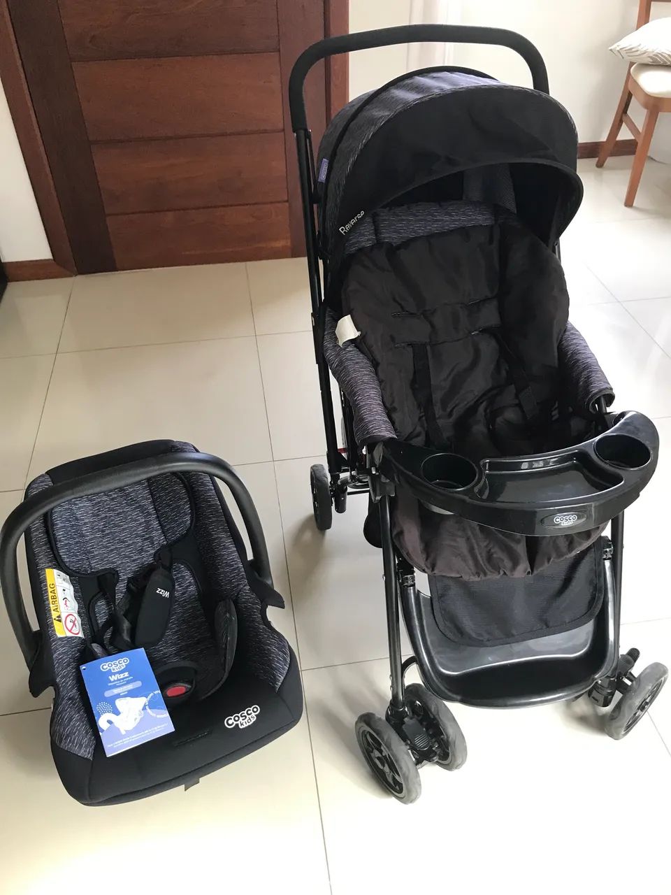 Carrinho de bebê, conjunto com bebê conforto  - Foto 5