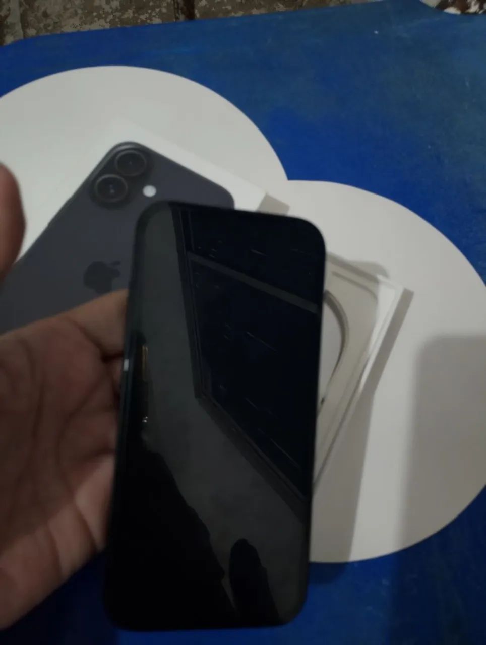 iPhone 16 256GB