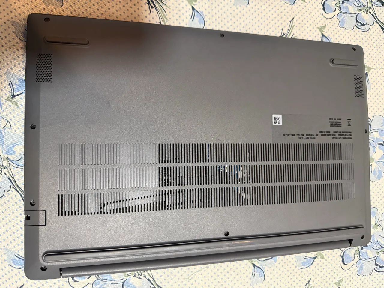 Notebook Lenovo LOQ Essencial - Foto 3