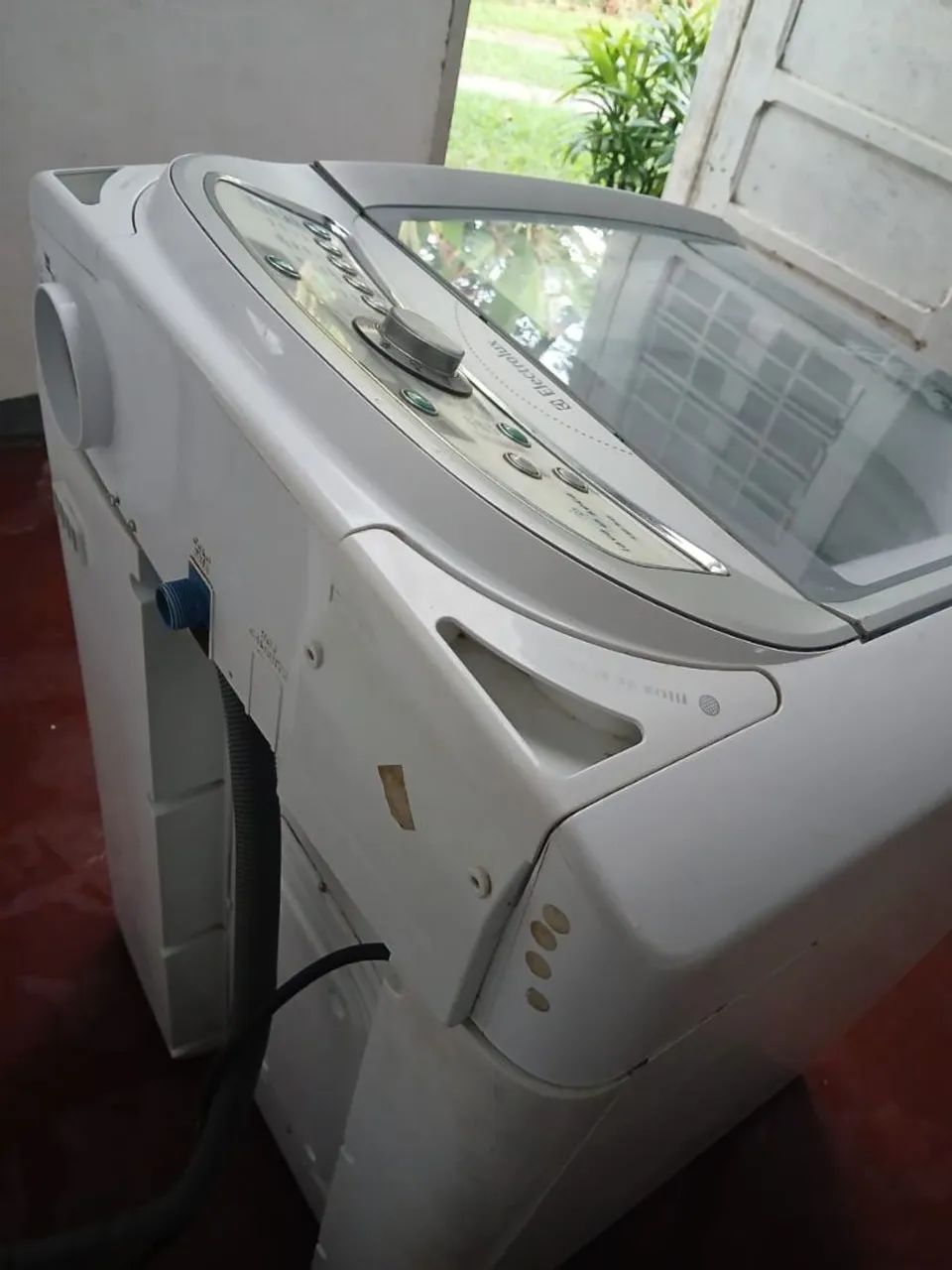 Lava e seca electrolux 220v  - Foto 4