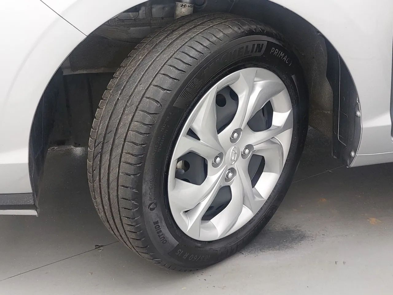 Hyundai HB20S Comfort Plus 1.0 TB Flex 12V Mec., foto 11 de 18