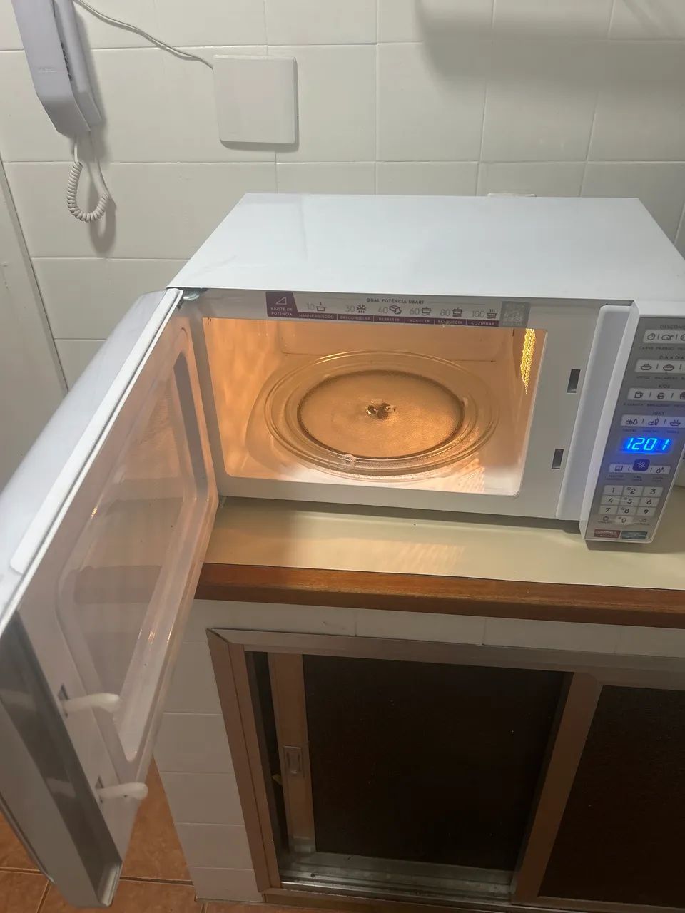 Microondas Eletrolux 34L - Foto 4