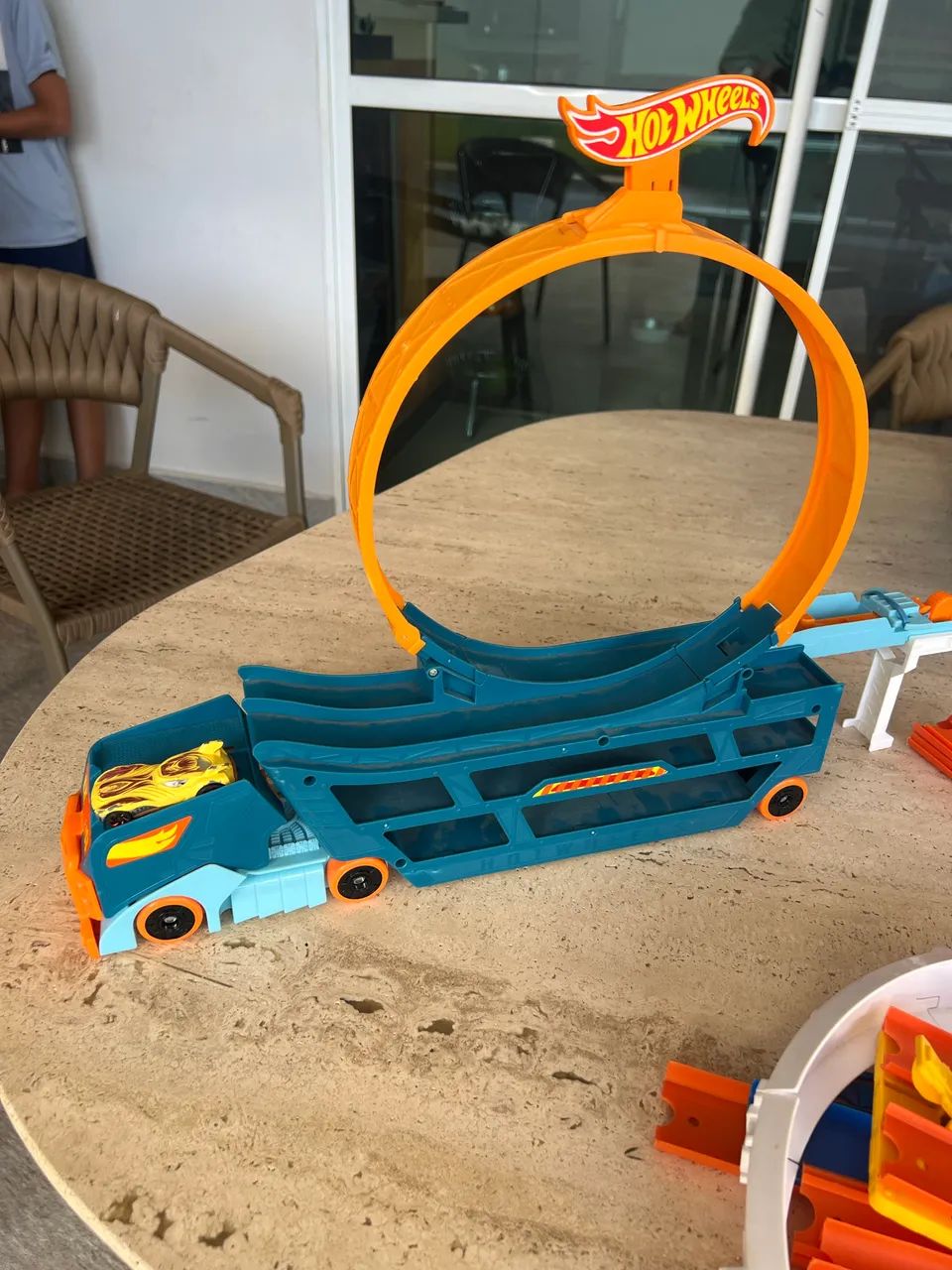 Caminhão Cegonha Hotwheels