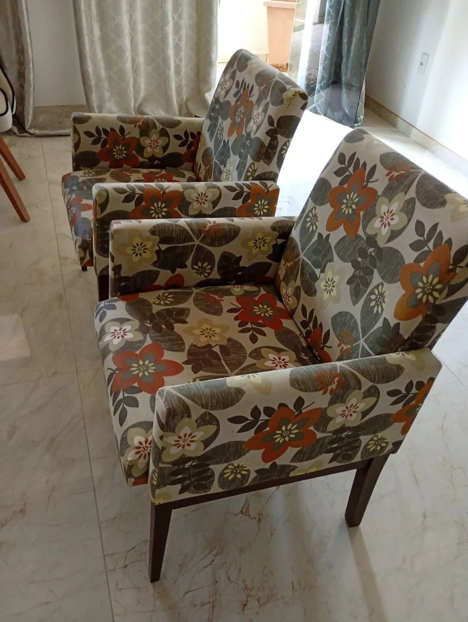 Poltronas Bem conservadas - Foto 2