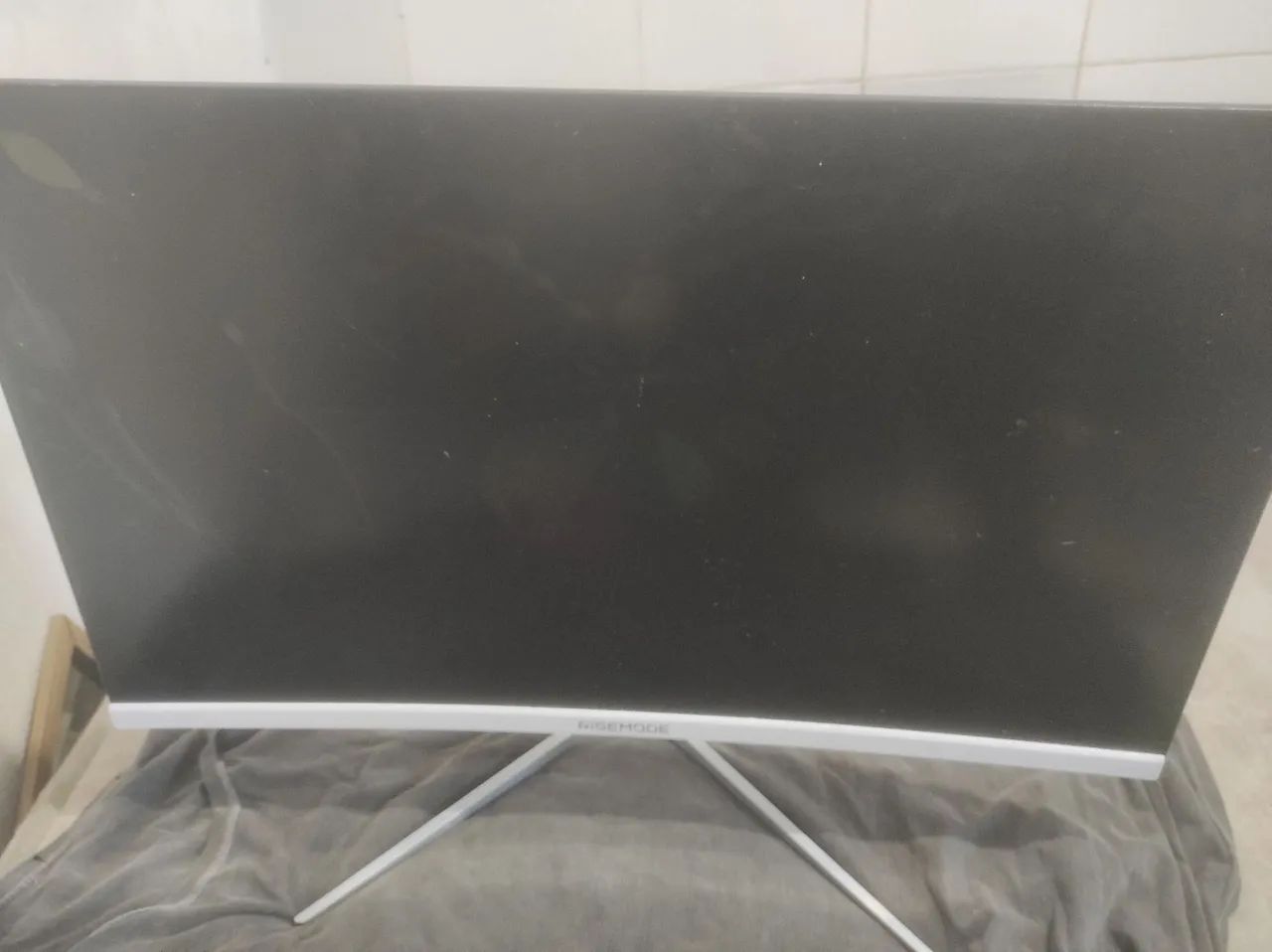 Monitor risemode 27 polegadas 